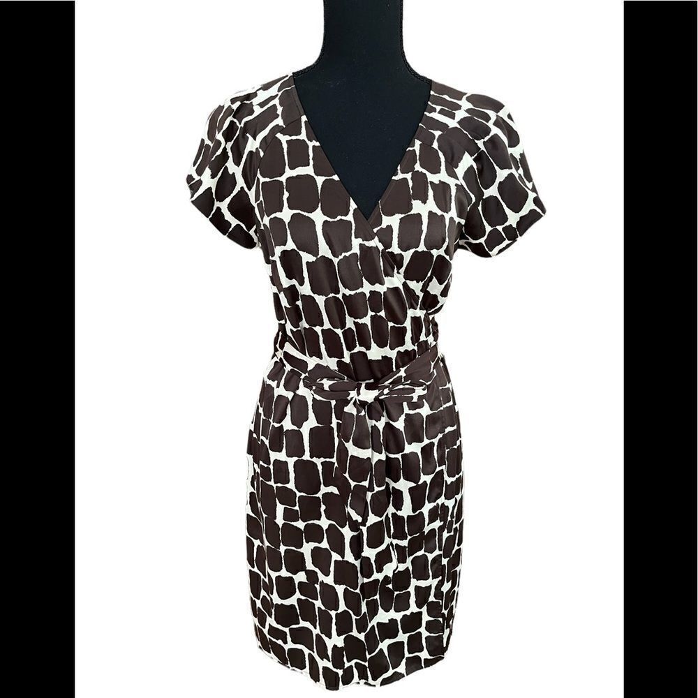 Banana Republic brown/cream short sleeved wrap style dress, size 4